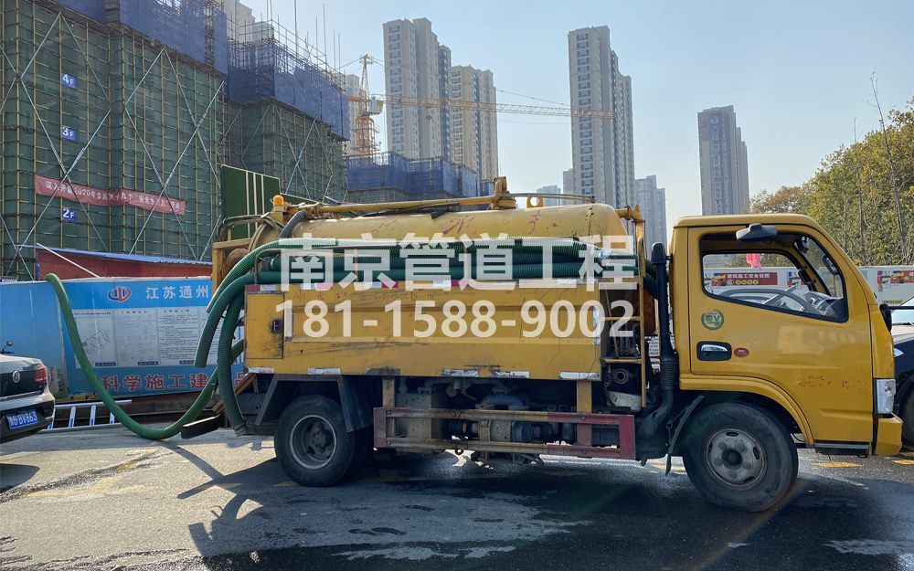 265仙霞路建筑工地抽粪